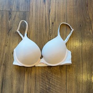 ✨Victoria’s Secret PINK Bra Size 32B